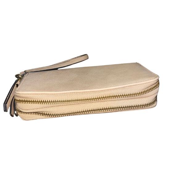 Max Studio Wristlet Wallet Full Zip Clutch Vegan leather 90s Y2K - Picture 3 of 6